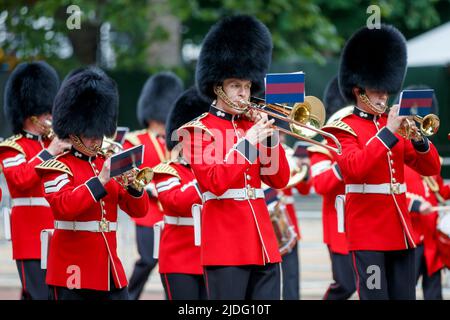 Marching Guards Band, Trooping the Color Probesals, The Mall, London England, Vereinigtes Königreich, Samstag, 21.Mai 2022. Stockfoto