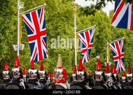 Household Cavalry at the Trooping the Color Probesals, The Mall, London England, Vereinigtes KönigreichSamstag, 21. Mai, 2022. Stockfoto