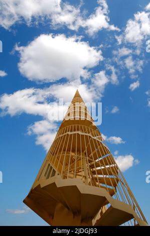 Die Treppe führt in den Himmel. Stockfoto