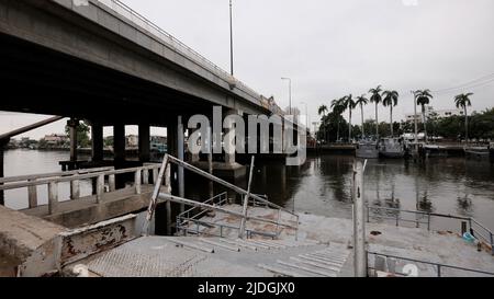 Brücke am Bahnhof Pier oder Thonburi Bahnhof Pier Bangkok Thailand Stockfoto