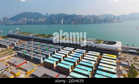 (220621) -- HONGKONG, 21. Juni 2022 (Xinhua) -- Luftfoto vom 20. Mai 2022 zeigt eine Ansicht des Kai Tak Cruise Terminal im südchinesischen Hongkong. Dieses Jahr ist der 25.. Jahrestag der Rückkehr Hongkongs ins Mutterland. (Xinhua/Lui Siu Wai) Stockfoto