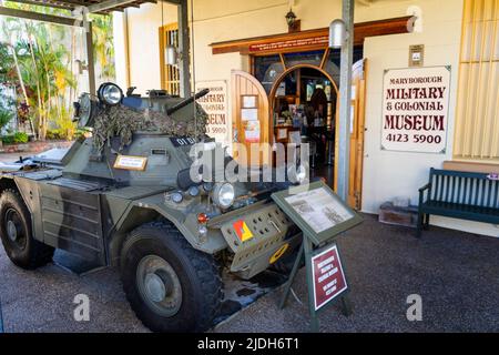 Ferret Scout Car vor dem Maryborough Military Museum, Portside Heritage Precinct, Maryborough, Queensland Australien Stockfoto