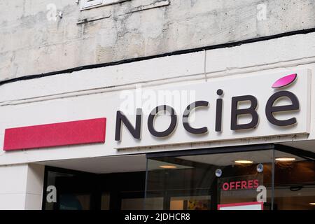 Bordeaux , Aquitaine Frankreich - 06 12 2022 : Nocie Logo Marke und Text Zeichen Vorderwand Fassade speichern Schönheit Kosmetik Parfüm Boutique Stockfoto