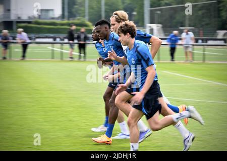 Genk., Belgien, 21. Juni 2022, Genks Jhon Lucumi Bonilla, aufgenommen während einer Trainingseinheit vor der Saison 2022-2023, des belgischen Fußballteams der ersten Liga KRC Genk, Dienstag, 21. Juni 2022 in Genk. BELGA FOTO JOHAN EYCKENS Stockfoto