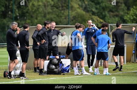 Genk., Belgien, 21. Juni 2022, Genks Cheftrainer Wouter Vrancken, abgebildet während einer Trainingseinheit vor der Saison 2022-2023, des belgischen Fußballteams der ersten Liga KRC Genk, Dienstag, 21. Juni 2022 in Genk. BELGA FOTO JOHAN EYCKENS Stockfoto