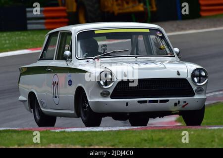 Tim Abbott, Darren Burke, Ford Lotus Cortina, Masters Pre-1966 Touring Cars, die an die Tage der britischen Saloon Car Championship zurückblicken, ein One ho Stockfoto