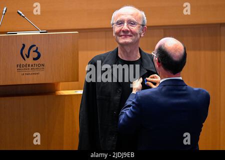 Philippe Geluck und Federation Wallonia - Brüsseler parlamentsvorsitzender Rudy Demotte im Bild bei den Feierlichkeiten zum fünfzigsten Jahrestag des parlaments der Föderation Wallonie Brüssel (Federatie Wallonie Bruxelles - Federatie Wallonie Brussel) in Brüssel, Dienstag, den 21. Juni 2022. BELGA FOTO LAURIE DIEFFEMBACQ Stockfoto