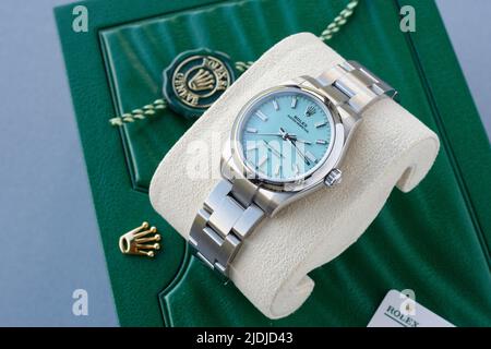 Rolex Oyster Perpetual, Chronometer der Superlative, offiziell zertifiziert. Tiffany Türkisblau Gesicht. Stockfoto