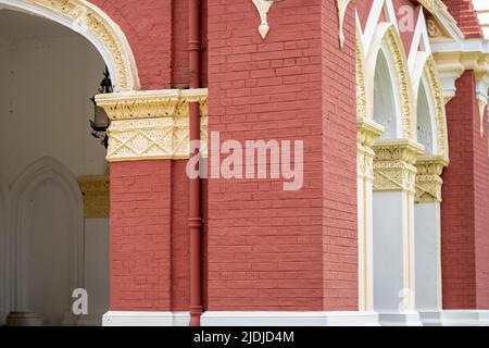 Alte Backsteinwand als Element des Verpackungsdesigns Stockfoto