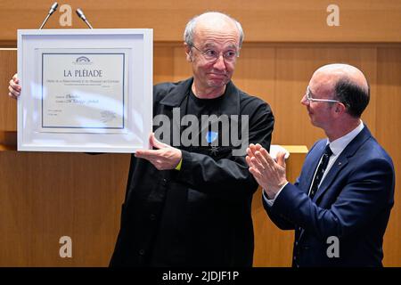 Philippe Geluck und Federation Wallonia - Brüsseler parlamentsvorsitzender Rudy Demotte im Bild bei den Feierlichkeiten zum fünfzigsten Jahrestag des parlaments der Föderation Wallonie Brüssel (Federatie Wallonie Bruxelles - Federatie Wallonie Brussel) in Brüssel, Dienstag, den 21. Juni 2022. BELGA FOTO LAURIE DIEFFEMBACQ Stockfoto