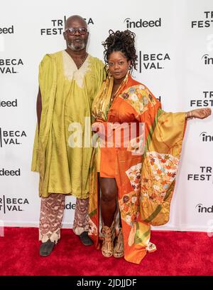 New York, NY - 11. juni 2022: Heibon Nazaire und Lynette Joy besuchen die Premiere von Netflix Film BEAUTY beim Tribeca Film Festival im SVA Theater Stockfoto