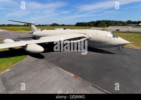 Eine erhaltene Handley Page Victor K.2 Tankerausstellung im Yorkshire Air Museum in Elvington, North Yorkshire, Großbritannien Stockfoto