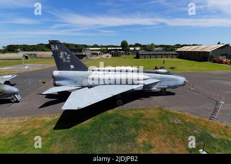 Eine Ausstellung über den elektrischen Blitz XS903 im Yorkshire Air Museum Stockfoto