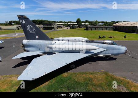 Eine Ausstellung über den elektrischen Blitz XS903 im Yorkshire Air Museum Stockfoto