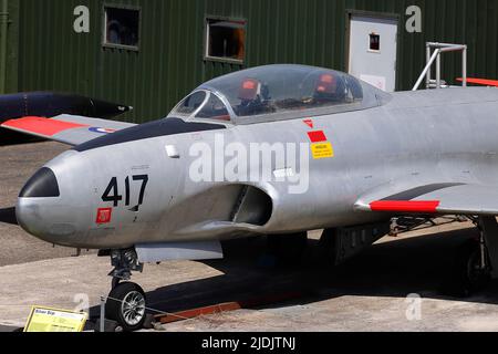 Ein erhaltener Canadair Force CT-133 Silberstern, ausgestellt im Yorkshire Air Museum in Elvingotn, Nort hYorkshire, Großbritannien Stockfoto