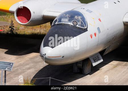 English Electric Canberra T4 Ausstellung im Yorkshire Air Museum in Elvington, North Yorkshire Stockfoto