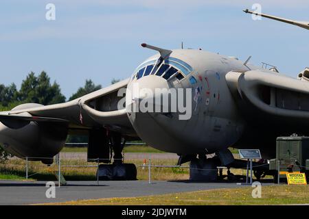 Eine erhaltene Handley Page Victor K.2 Tankerausstellung im Yorkshire Air Museum in Elvington, North Yorkshire, Großbritannien Stockfoto