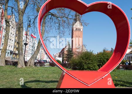 I Love Elblag Schild und St. Nikolaus Kathedrale in der Altstadt von Elblag, Polen © Wojciech Strozyk / Alamy Stock Photo Stockfoto