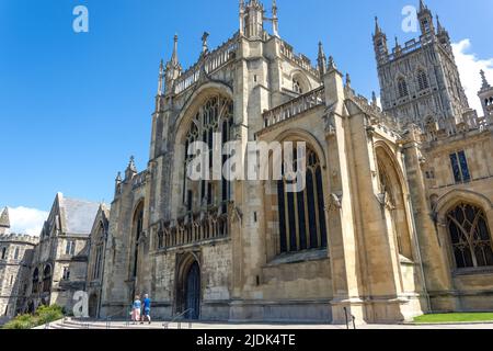 Gloucester Cathedral aus College Green, Gloucester, Gloucestershire, England, Großbritannien Stockfoto