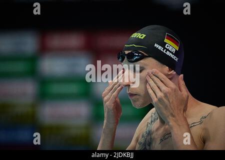 Budapest, Ungarn. 21.. Juni 2022. Florian Wellbrock aus Deutschland ist vor dem Freestyle-Finale der Herren 800m bei den FINA-Weltmeisterschaften 19. in Budapest, Ungarn, am 21. Juni 2022 zu sehen. Quelle: Meng Dingbo/Xinhua/Alamy Live News Stockfoto