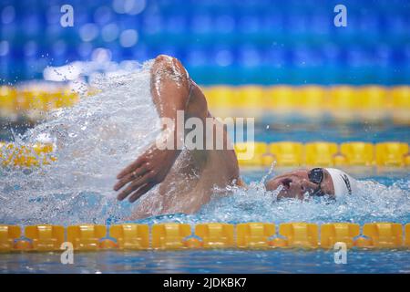 Budapest, Ungarn. 21.. Juni 2022. Mykhailo Romantschuk aus der Ukraine tritt beim Freestyle-Finale der Herren 800m bei den FINA-Weltmeisterschaften 19. in Budapest, Ungarn, am 21. Juni 2022 an. Quelle: Meng Dingbo/Xinhua/Alamy Live News Stockfoto