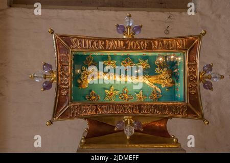 Nahaufnahme der Reliquie des seligen Priesters Paul Joseph Nardini in der St. Katharinen-Kapelle der berühmten Kathedrale von Speyer in... Stockfoto