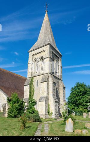 St Giles Parish Church, The Laurels, Tetsworth, Oxfordshire, England, Vereinigtes Königreich Stockfoto