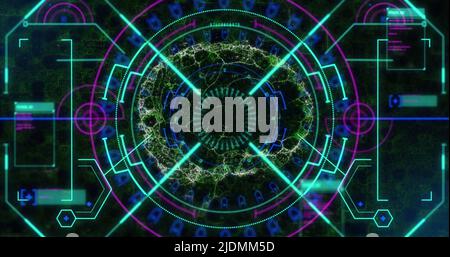 Bild des Scannens und der Datenverarbeitung über dem Gehirn Stockfoto