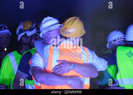 Maddaloni, ITALIEN. 22.. Juni 2022. 22/06/2022 - Maddaloni (CE) Abriss der letzten Membran des Monte Aglio-Tunnels auf der neuen Eisenbahnlinie Neapel - Bari HS/HC (Bild: © Fabio Sasso/ZUMA Press Wire) Stockfoto