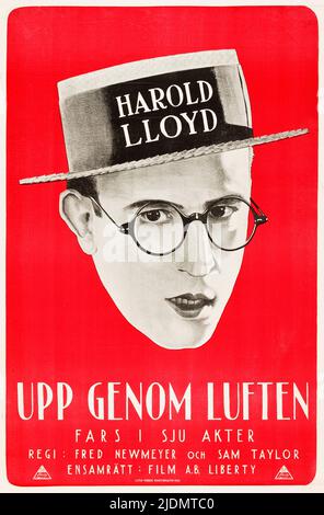 UPP genom luften - Sicherheit zuletzt! (Pathé, 1923). Schwedisches Filmplakat - Harold Lloyd Stockfoto