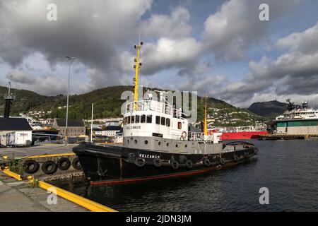 Veteran Tug Boat Vulcanus (erbaut 1959) im Hafen von Bergen, Norwegen Anker. Stockfoto