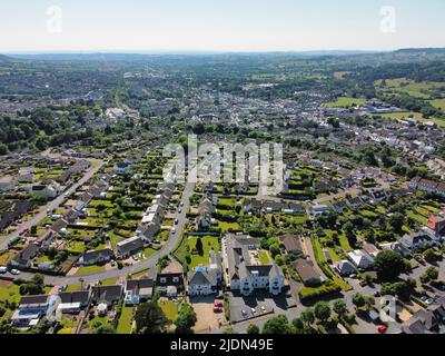 Honiton, Devon, Großbritannien. 22.. Juni 2022. Allgemeiner Blick aus der Luft von Honiton in Devon vor den morgenlichen Parlamentswahlen für den Wahlkreis Tiverton und Honiton. Bildnachweis: Graham Hunt/Alamy Live News Stockfoto