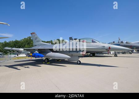 F-16 Fighting Falcon der U.S. Airforce, 22.06.2005. ILA Internationale Luft- und Raumfahrtausstellung Berlin, Schönefeld, Brandenburg, Deutschland Stockfoto