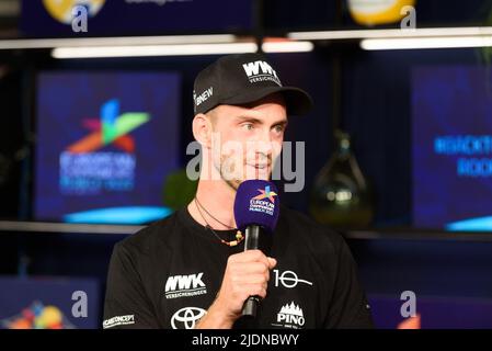 Clemens Wickler (deutsche Nationalmannschaft) bei der Verlosung der Beachvolleyball-Europameisterschaften 2022 im Mini-Pavillon, München. Sven Beyrich/SPP Stockfoto