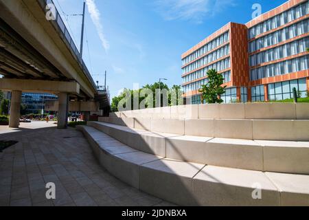 Der neue Broad Marsh Car Park und öffentliche Parkplätze auf der Südseite von Nottingham City, Nottinghamshire, England Stockfoto