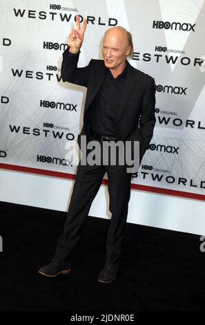 21. Juni 2022, New York, New York, USA: Schauspieler ED HARRIS nimmt an der New Yorker Premiere der Saison 4 der HBO-Show 'Westworld' Teil, die in der Alice Tully Hall im Lincoln Center stattfand. (Bild: © Nancy Kaserman/ZUMA Press Wire) Stockfoto