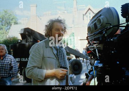 MIKE FIGGIS, COLD CREEK MANOR, 2003 Stockfoto