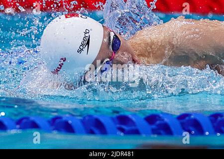 Budapest, Ungarn. 22.. Juni 2022. Pan Zhanle aus China tritt beim Männer-Freestyle-Finale 100m bei den FINA-Weltmeisterschaften 19. in Budapest, Ungarn, am 22. Juni 2022 an. Quelle: Meng Dingbo/Xinhua/Alamy Live News Stockfoto