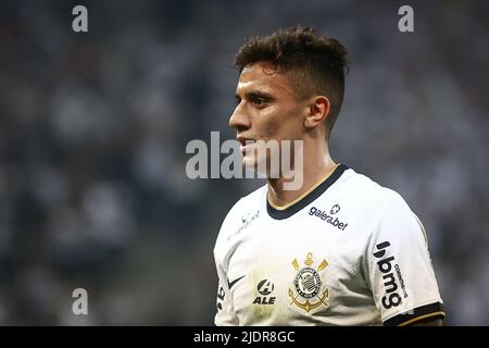 Sao Paulo, Brasilien. 23.. Juni 2022. SP - Sao Paulo - 06/22/2022 - COPA DO BRASIL 2022, CORINTHIANS X SANTOS - Gustavo Mantua Spieler von Corinthians während eines Spiels gegen Santos im Arena Corinthians Stadion für die Copa do Brasil 2022 Meisterschaft. Foto: Marcello Zambrana/AGIF/Sipa USA Quelle: SIPA USA/Alamy Live News Stockfoto