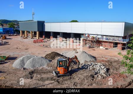 Prestatyn, Großbritannien. Juni 22, 2022. Die Bauarbeiten für den neuen Home Bargains-Laden gehen voran. Stockfoto