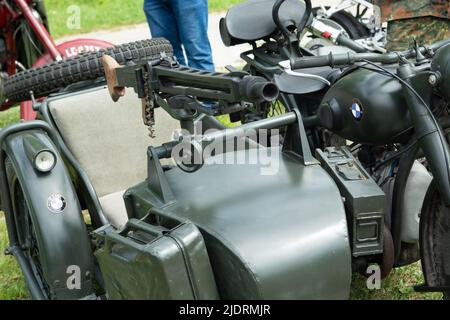 Chelm, Lubelskie, Polen - 18. Juni 2022: Motorrad-Ausstellung in Chelm auf der MotoKropla 2022, Motorrad-Festival Stockfoto