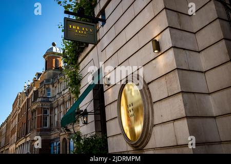 London - Mai 2022: Das Ivy Cafe in Richmond, Südwesten Londons Stockfoto