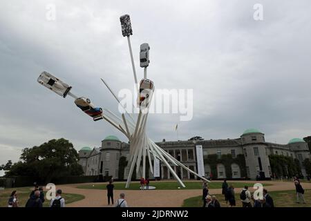 Goodwood, West Sussex, Großbritannien 23.. Juni 2022. BMW steht im Mittelpunkt des Goodwood Festival of Speed – ‘The Innovators – Masterminds of Motorsports’, in Goodwood, West Sussex, Großbritannien. © Malcolm Greig/Alamy Live News Stockfoto