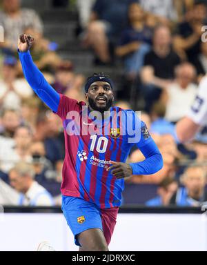 Jubilation Dika MEN (Barca) Handball Champions League Finale 4, Halbfinale, THW Kiel (KI) gegen FC Barcelona (Barca) 30:34, am 18.. Juni 2022 in Köln. Â Stockfoto