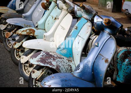 Details der alten Lambretta Roller, mit den 2-Takt-Motoren, die aus ökologischen Gründen eingestellt wurden Stockfoto
