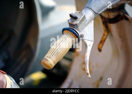 Details der alten Lambretta Roller, mit den 2-Takt-Motoren, die aus ökologischen Gründen eingestellt wurden Stockfoto