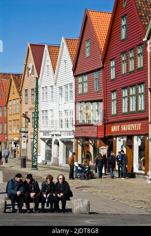 Die UNESCO-Welterbestätte „Bryggen“ in Bergen, der größten Stadt im Westen Norwegens und der zweitgrößten Stadt des Landes. Stockfoto