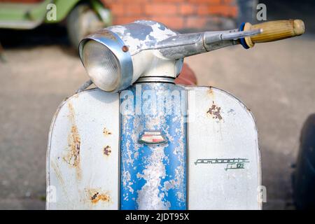 Details der alten Lambretta Roller, mit den 2-Takt-Motoren, die aus ökologischen Gründen eingestellt wurden Stockfoto