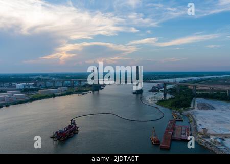 Die Cochrane-Africatown Bridge bei Sonnenuntergang in Mobile, Alabama Stockfoto