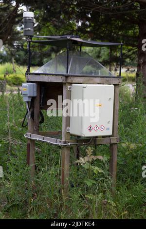 Motten- und Nachtflug-Insektenfalle auf dem Rothamsted Estate, Harpenden Hertfordshire England, Großbritannien Stockfoto